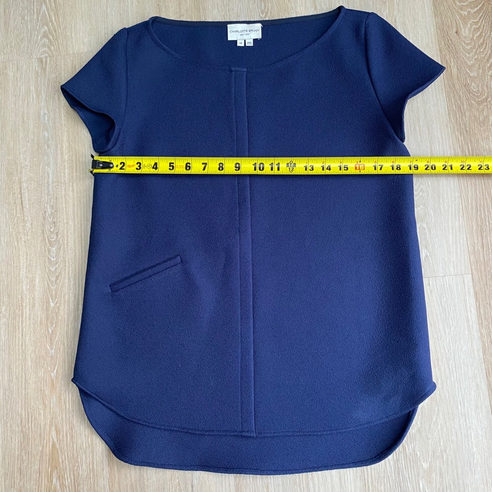 Charlotte Brody New York Navy Blue Textured Crepe Cap Sleeve Blouse Top Medium - Picture 3 of 5